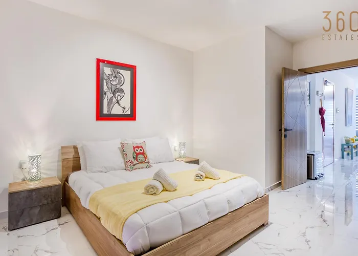 Stylish & Authentic 1br With Terrace In By 360 Estates * סליאמה