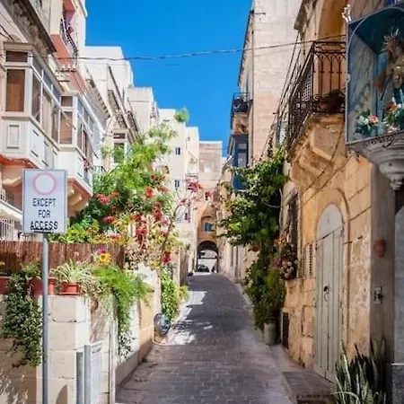 Stylish & Authentic 1br With Terrace In By 360 Estates Apartment