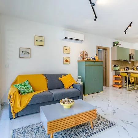 Lägenhet Stylish & Authentic 1br With Terrace In By 360 Estates *