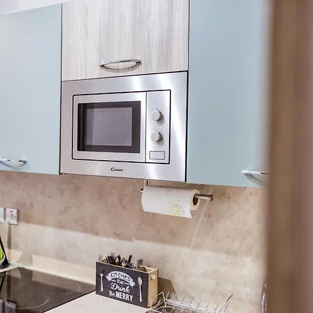 Stylish & Authentic 1br With Terrace In By 360 Estates Apartmán Sliema