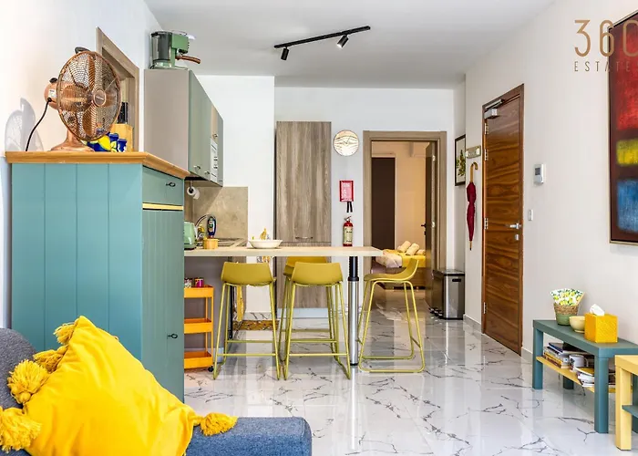 Stylish & Authentic 1br With Terrace In By 360 Estates * Sliema