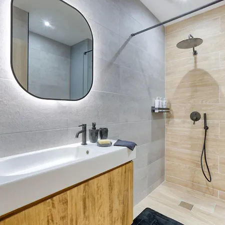 Stylish & Authentic 1br With Terrace In By 360 Estates