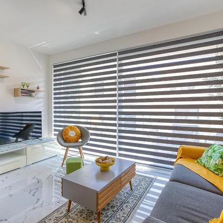 Apartman Stylish & Authentic 1br With Terrace In By 360 Estates Sliema